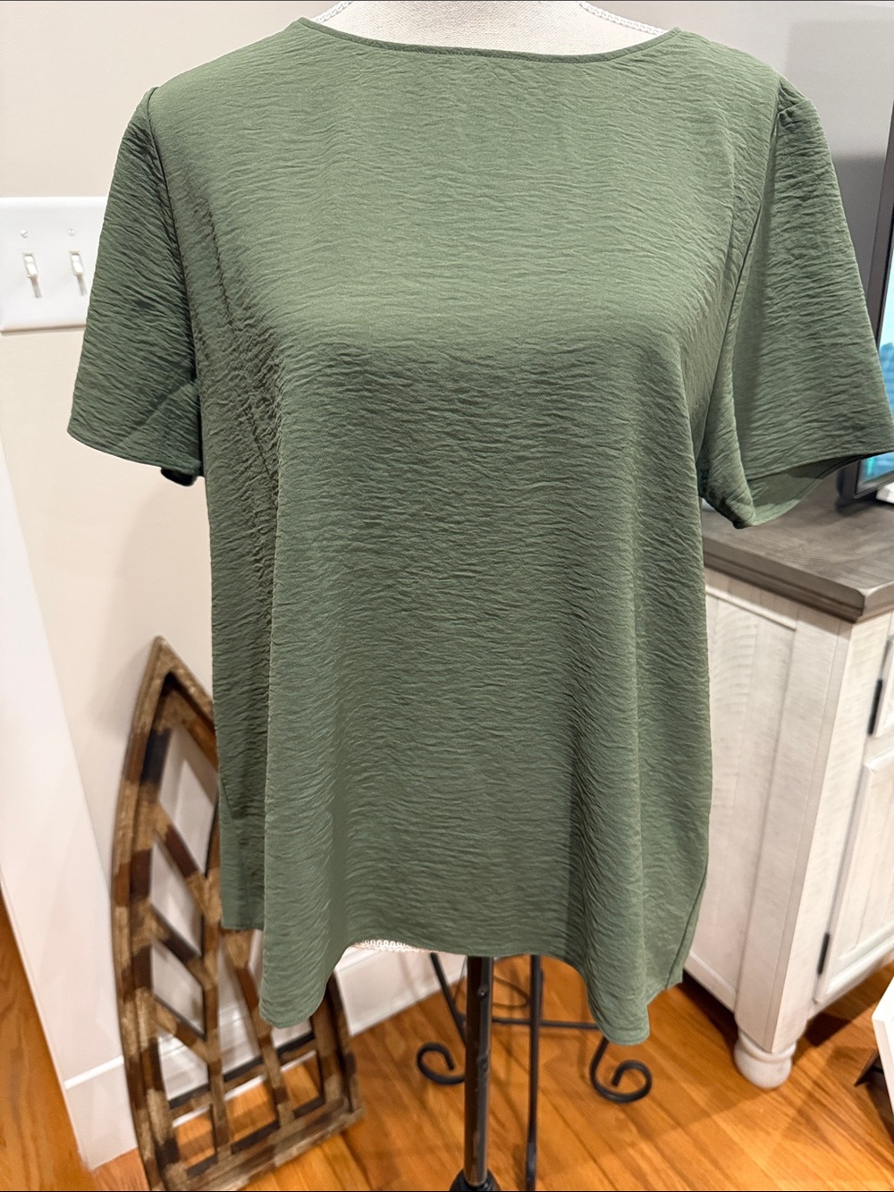Women's Olive Green Short-Sleeve Textured Blouse